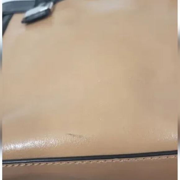 Giani Bernini Two-Tone Glazed Tote Hand Bag Leather Purse. - Picture 10 of 13